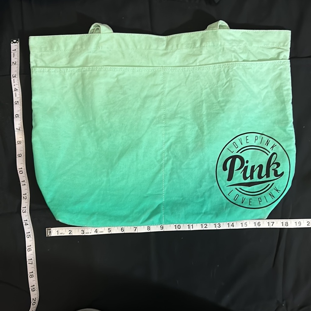 Victoria Secret Pool bag - Picture 3 of 7